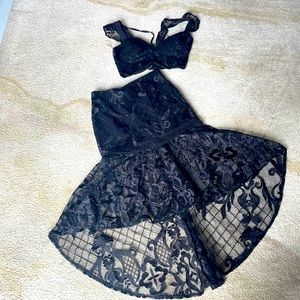 black lace top and skirt set, size L but a person of size M can also fit